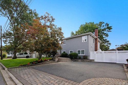 127 Louis St, North Massapequa, NY, 11758-1405 | Card Image