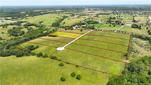 10786 Ewing Ave, Kansas City, MO, 64134-2725 | Card Image