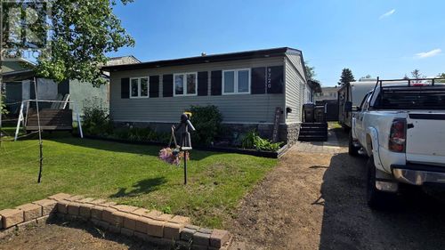 9720 9 St, Dawson Creek, BC, V1G3S6 | Card Image