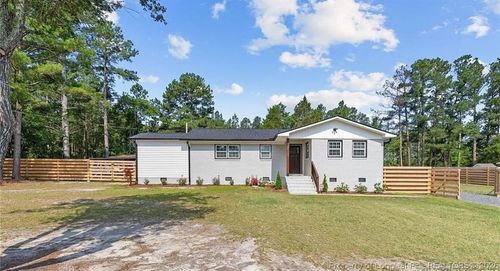 150 Della Dr, Raeford, NC, 28376-7534 | Card Image
