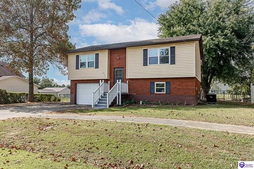 2669 Lake Rd N, Radcliff, KY, 40160-9393 | Card Image