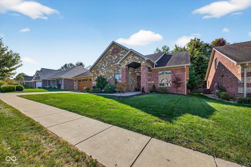 4602 E Falls Creek Dr, Bloomington, IN, 47401-8846 | Card Image