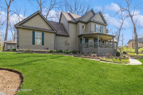 2516 Bennington Ln, McHenry, IL, 60050-9009 | Card Image