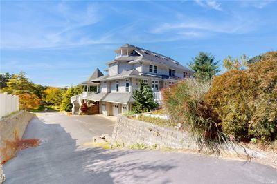 20 Frost Valley Road, House other with 5 bedrooms, 3 bathrooms and null parking in Mount Sinai NY | Image 2