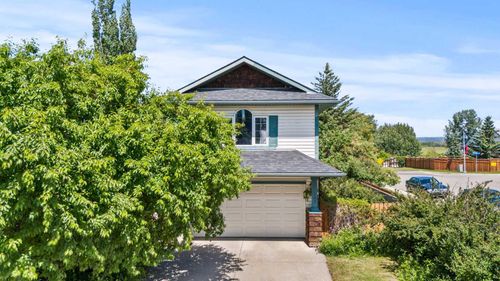 103 2a Avenue Nw, Diamond Valley, AB, T0L0H0 | Card Image