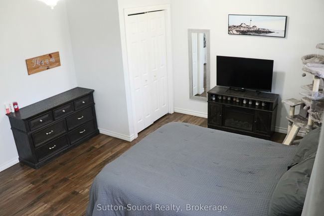 31 Yonge St S, House other with 4 bedrooms, 2 bathrooms and 4 parking in Tara ON | Image 28