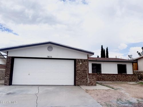 1611 James Chisum Dr, El Paso, TX, 79936-5703 | Card Image