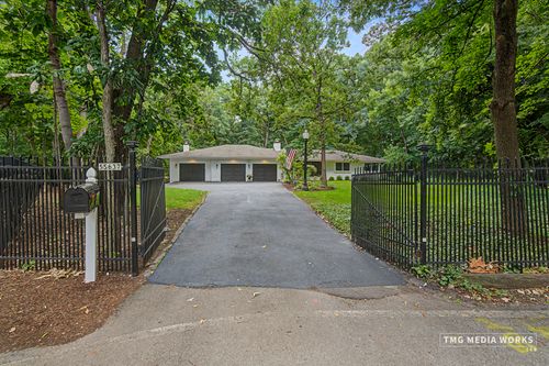 5S637 Vest Ave, Naperville, IL, 60563-3360 | Card Image