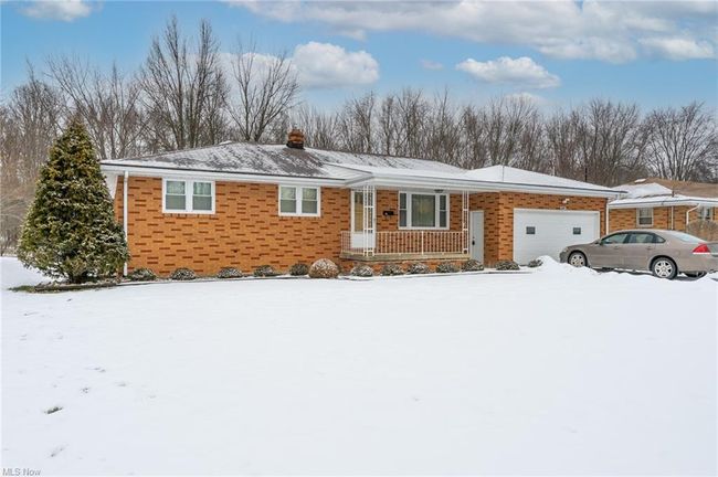 860 Almasy Drive, House other with 3 bedrooms, 2 bathrooms and null parking in Campbell OH | Image 30