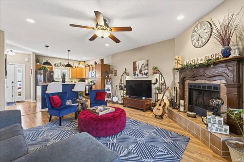 9-9632 S Bay Pointe Ct, Bloomington, IN, 47401-8113 | Card Image