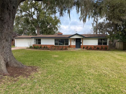 306 Oak Dr, Lake Jackson, TX, 77566-4215 | Card Image