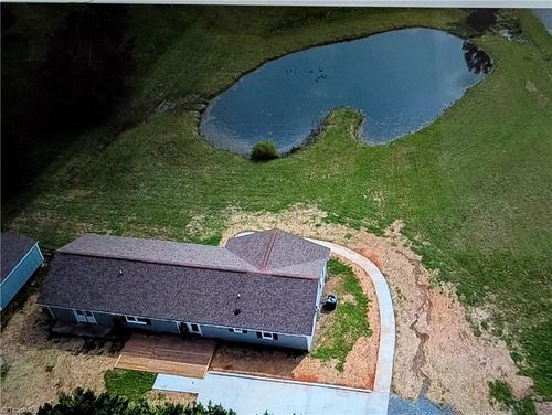 1410 Creekside Dr, Randleman, NC, 27317-7736 | Card Image