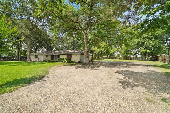 220 Brand Ln, House other with 3 bedrooms, 2 bathrooms and null parking in Stafford TX | Image 33