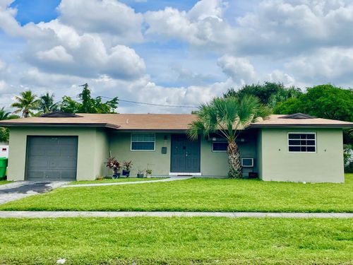 2240 Nw 60th Ter, Sunrise, FL, 33313-2943 | Card Image