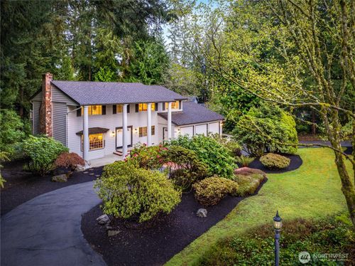 17811 7th Avenue W, Bothell, WA, 98012 | Card Image