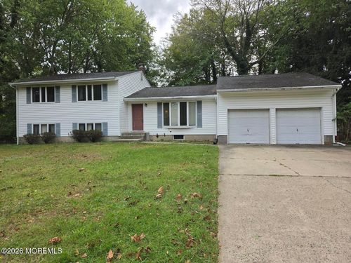 68 Willow Rd, Tinton Falls, NJ, 07724-3136 | Card Image