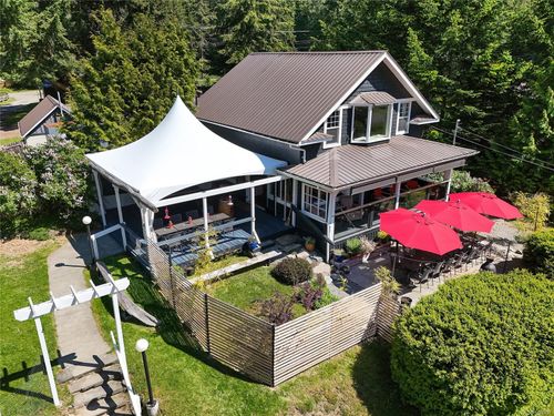 454 Village Bay Rd, Mayne Island, BC, V0N2J2 | Card Image