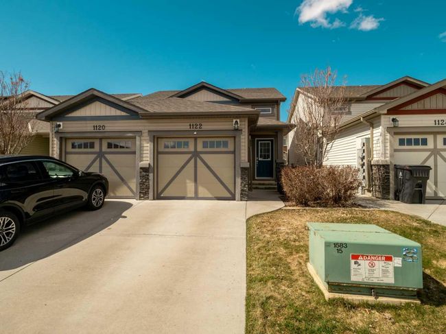 1122 Keystone Rd W, Home with 2 bedrooms, 2 bathrooms and 2 parking in Lethbridge AB | Image 1