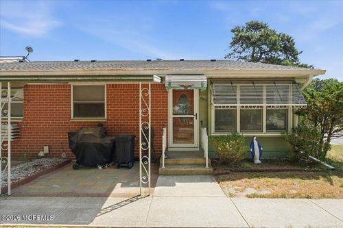 10 H Bennington Ln, Whiting, NJ, 08759-1668 | Card Image