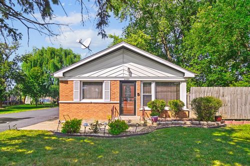 6404 W 85th Pl, Burbank, IL, 60459-2315 | Card Image