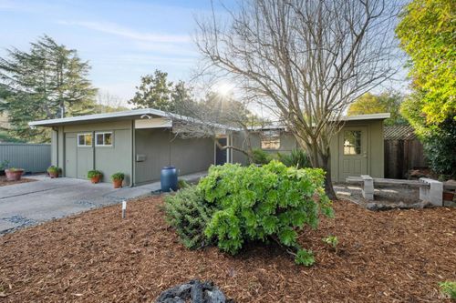 892 Greenberry Lane, San Rafael, CA, 94903 | Card Image