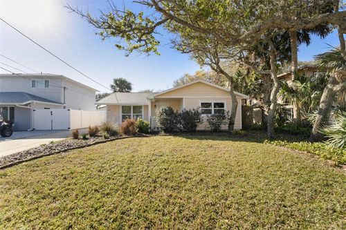 827 E 20th Ave, NEW SMYRNA BEACH, FL, 32169-3507 | Card Image