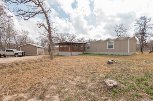 213 Oak View Dr, La Vernia, TX, 78121-4550 | Card Image