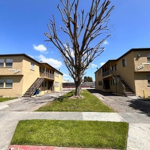 1010 S Grandee Ave, Compton, CA, 90220-4200 | Card Image