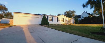 4333 18th Street, House other with 3 bedrooms, 2 bathrooms and null parking in Dorr MI | Image 3