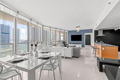 1704-495 Brickell Ave, Miami, FL, 33131-2780 | Card Image