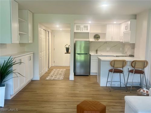 apt-105-5 Bluebill Ave, NAPLES, FL, 34108-1713 | Card Image