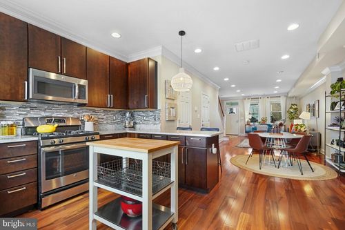 1917 H St Ne, WASHINGTON, DC, 20002-4115 | Card Image