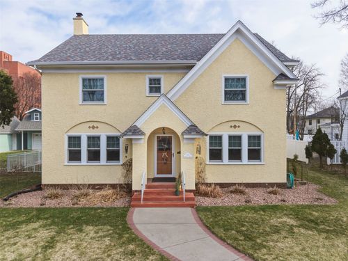 212 Mckinley Ave, Eau Claire, WI, 54701-4049 | Card Image