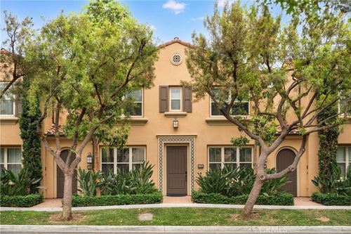 204 Kempton, Irvine, CA, 92620-2139 | Card Image