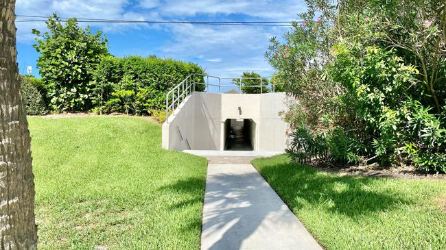 APT-504 - 5059 N Highway A1a, Condo with 2 bedrooms, 2 bathrooms and null parking in Hutchinson Island FL | Image 55