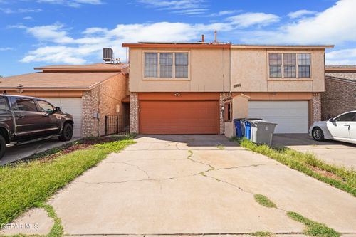 1901 Bobby Jones Dr, El Paso, TX, 79936-3582 | Card Image
