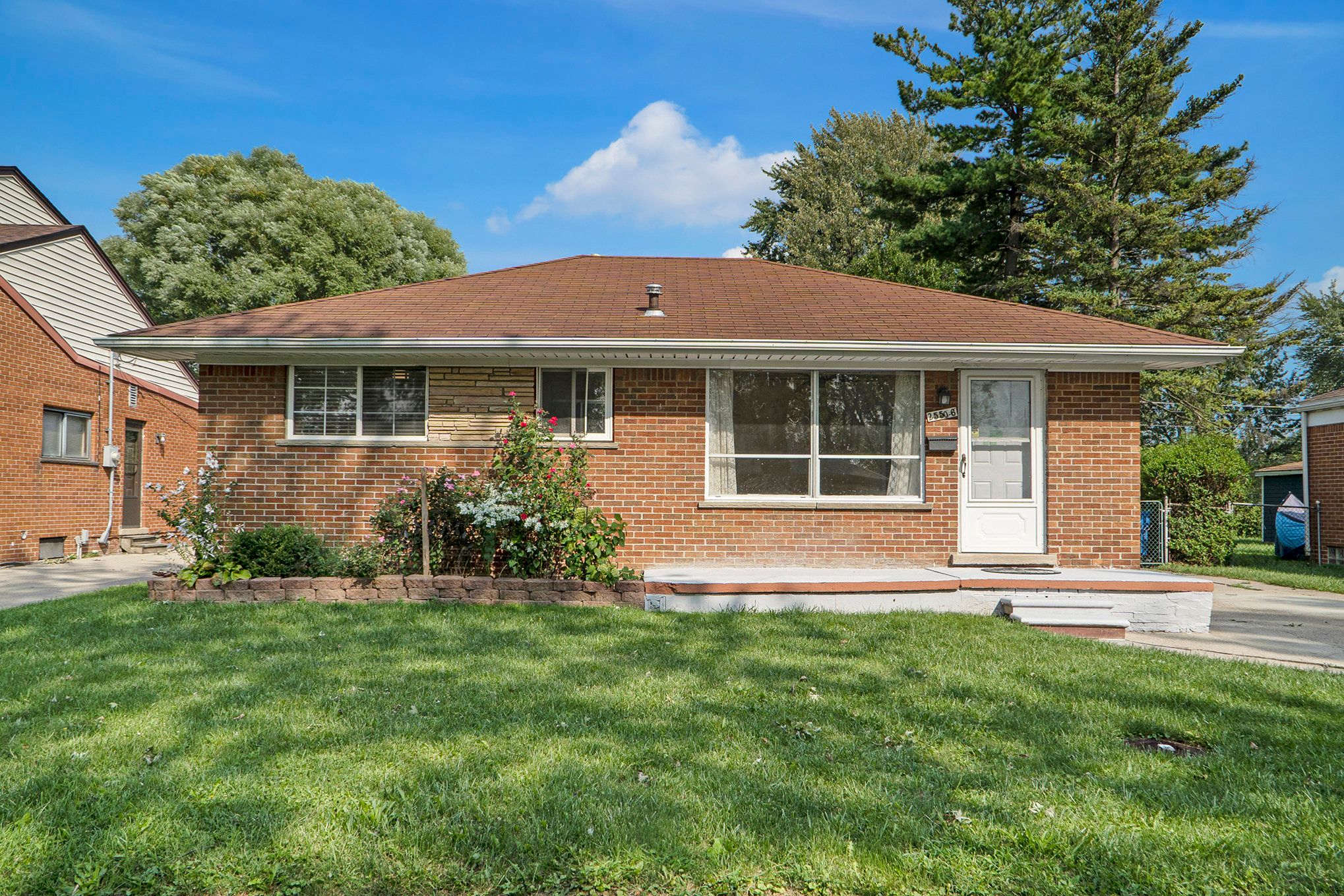 Patricia Ave, Warren, MI 48091