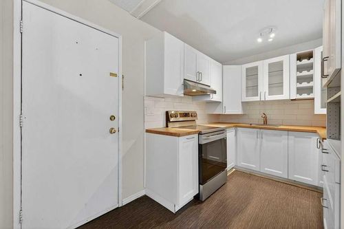 202a-5601 Dalton Dr Nw, Calgary, AB, T3A2E2 | Card Image