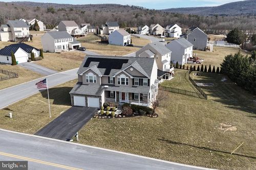 1237 Upland Dr, FAYETTEVILLE, PA, 17222-9799 | Card Image