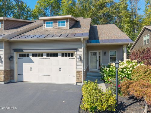 76 Hollandale Way, Delmar, NY, 12054-9743 | Card Image