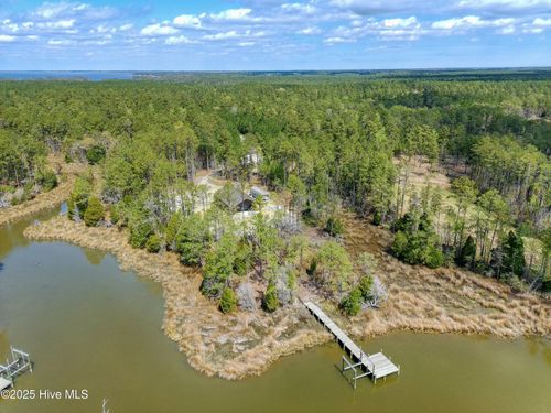 354 Winchester Dr, Scranton, NC, 27875-4400 | Card Image