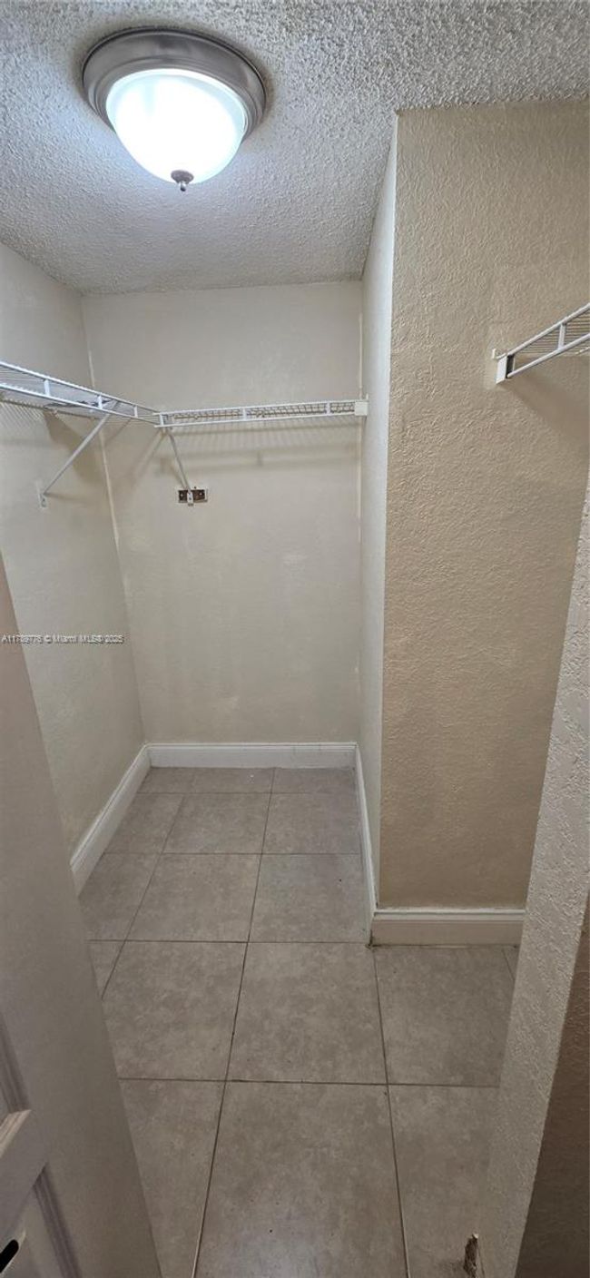 APT-207 - 4215 N University Dr, Condo with 2 bedrooms, 2 bathrooms and null parking in Sunrise FL | Image 10