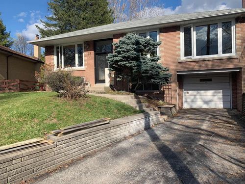 23 Chase Rd, North York, ON, M2J2S1 | Card Image