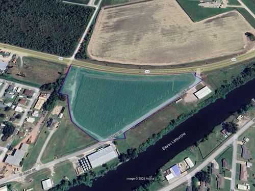 721 E Main St, Lockport, LA, 70374-4102 | Card Image