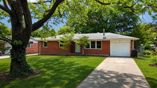 211 Bourn Ave, Columbia, MO, 65203-1360 | Card Image