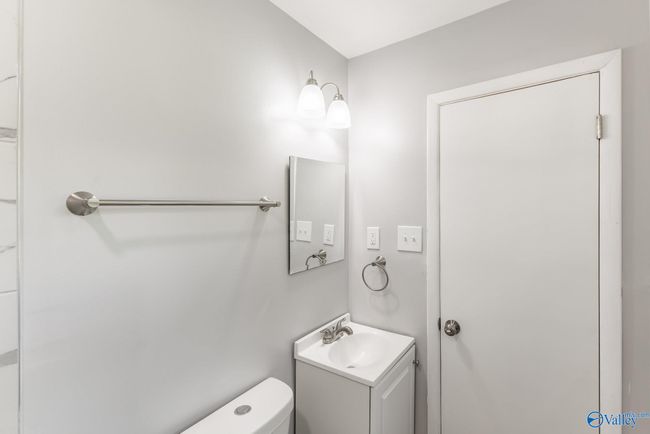 3906 Broadmor Rd Nw, House other with 4 bedrooms, 2 bathrooms and null parking in Huntsville AL | Image 13
