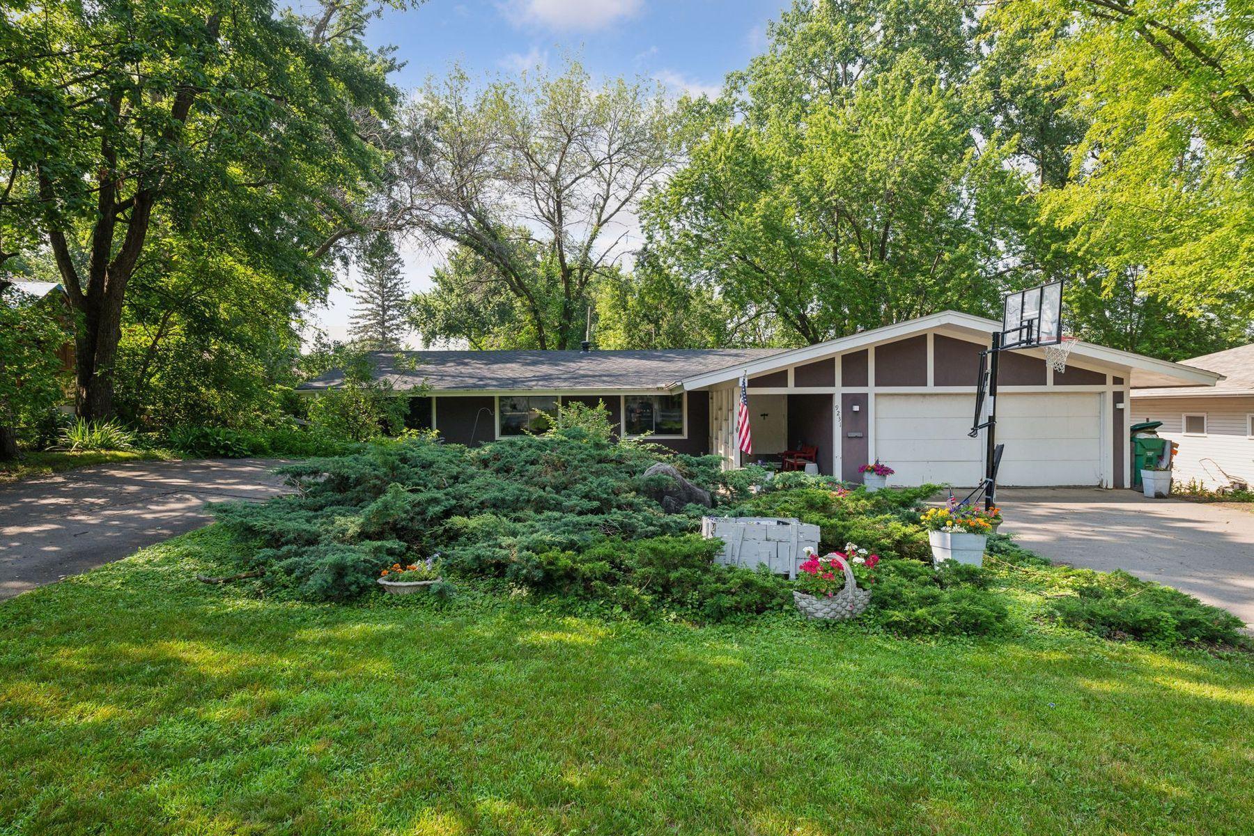 23rd St, Minneapolis, MN 55426
