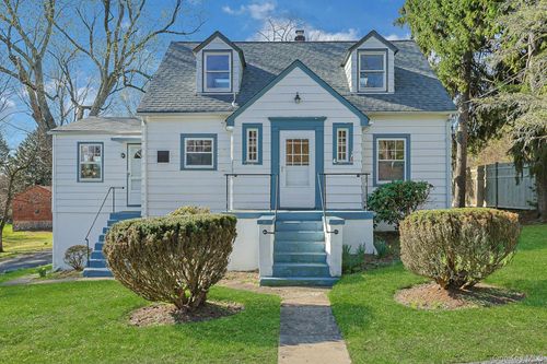13 Maple Ave, New City, NY, 10956-5012 | Card Image