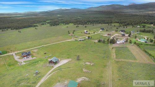 3983 Dirk Dr, Island Park, ID, 83429 | Card Image