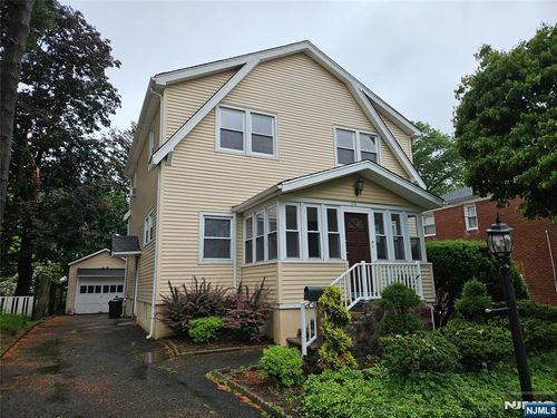 316 Harold Ave, Leonia, NJ, 07605-1608 | Card Image